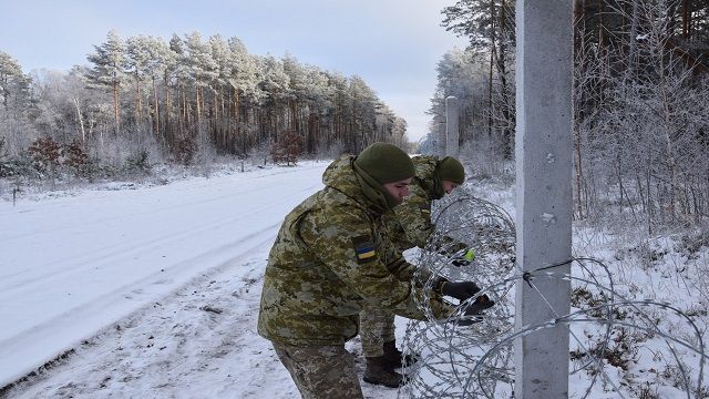 Кордон із Білоруссю: ДПСУ будує вертолітні майданчики