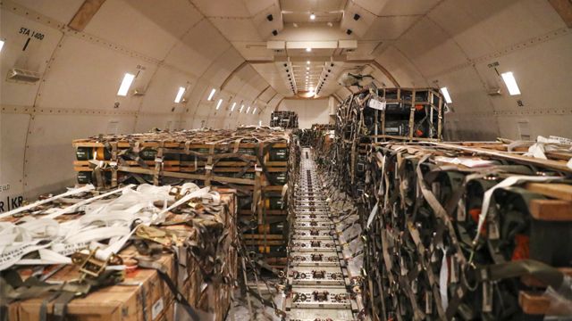 Допомога від західних партнерів: яку зброю отримала Україна та чого ще бракує
