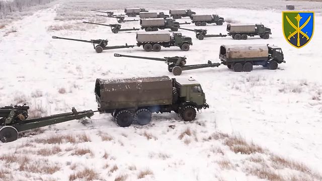 Українські артилеристи провели навчання поблизу адмінкордону з Кримом