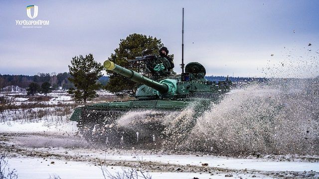 Укроборонпром показал испытания модернизированного танка Т-64БВ Фото 3 Укроборонпром показал испытание танка Т-64БВ Фото 3