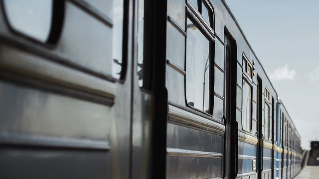 Укрзалізниця надала ЗСУ вагони-холодильники для вивезення російських окупантів
