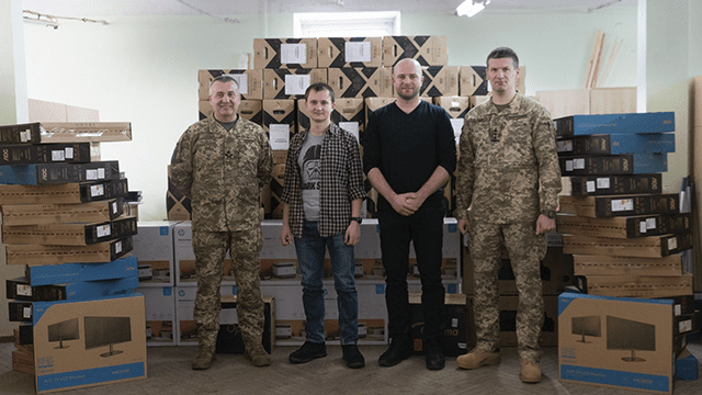 Как помочь украинской армии: список волонтеров и организаций Фото 1 Фонд Повертайся живим