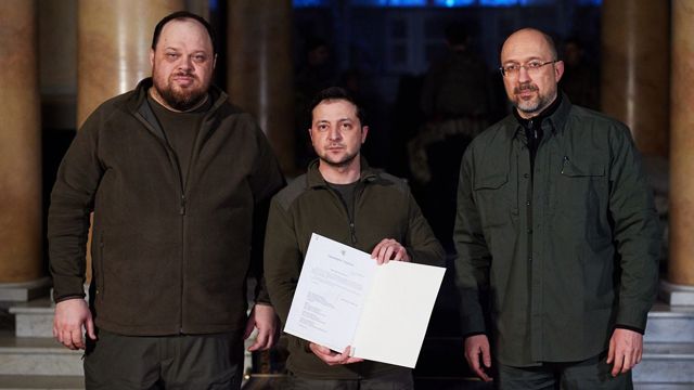 Вступ України до ЄС – Зеленський підписав заявку на членство