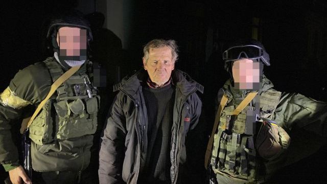 Передвигался ночью по городу и звонил на российские номера: в Киеве обнаружили наемника РФ