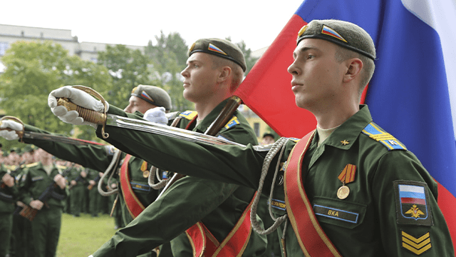 Оккупанты везли в Украину парадную форму