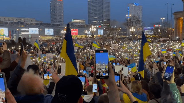 Тисячі людей вийшли на мітинги у Литві, Болгарії та Варшаві