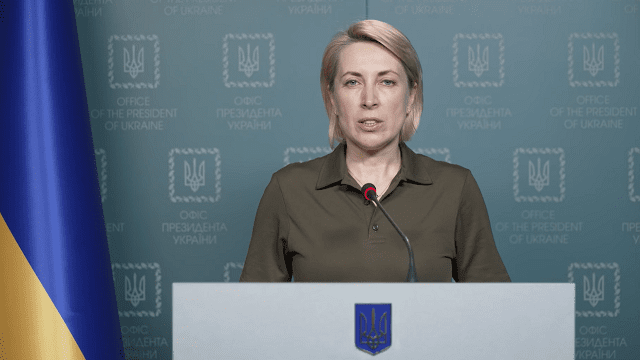 Гитлер тоже ездил. Верещук заявила, что визит Путина в Мариуполь свидетельствует о его слабости