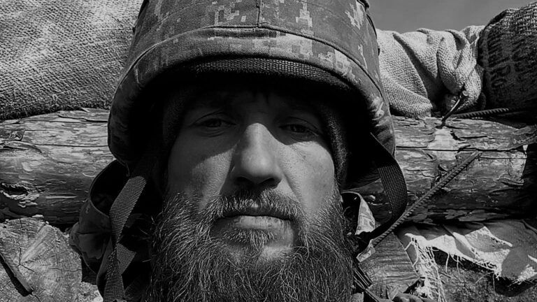 Погиб Юрий Руф — украинский поэт ушел из жизни в бою на Луганщине