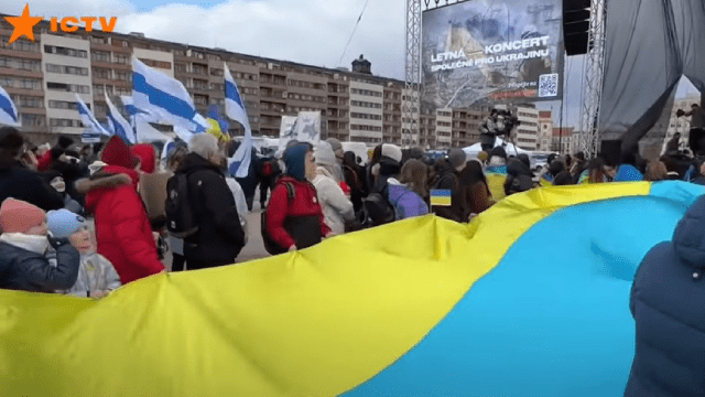 Преступления Путина недопустимы! В Праге прошел благотворительный концерт в поддержку Украины
