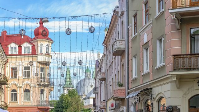 Все российское должно быть вырвано и забыто: Надал о демонтаже памятников в Тернополе