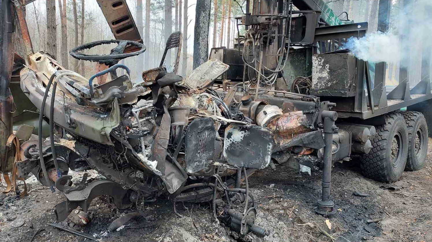 В Киевской области двое лесоводов подорвались на мине — один из них погиб