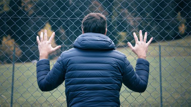 Понад 3 тис. маріупольців окупанти утримують у "фільтраційній в’язниці" – Денісова