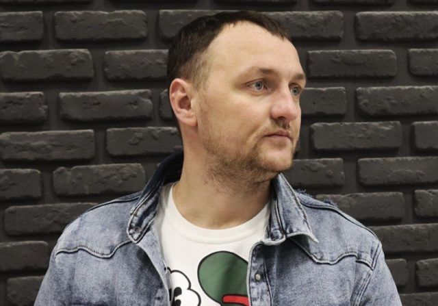 ”На заправці купував не їжу, а іграшки”: як бізнесмен із Маріуполя рятував людей Фото 1 Михайло Пуришев