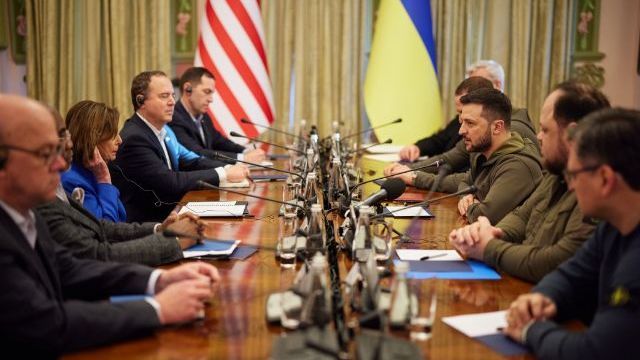 Украина – это свобода: в Киеве состоялась встреча Зеленского и спикера Палаты представителей США