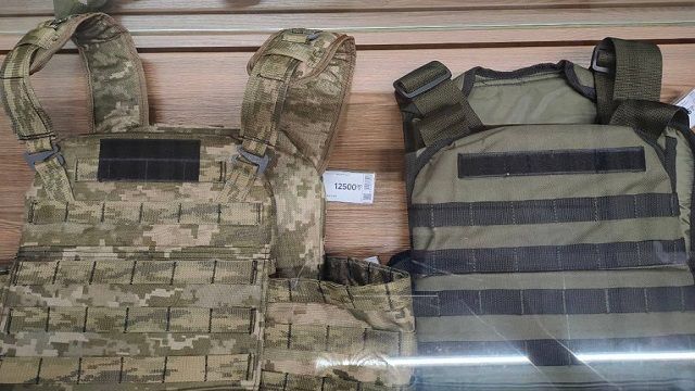 СБУ разоблачила мошенников на продаже 1 тыс. бронежилетов для ВСУ