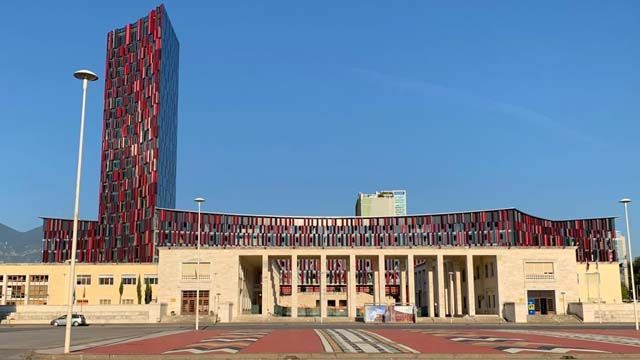 Арена Комбетаре