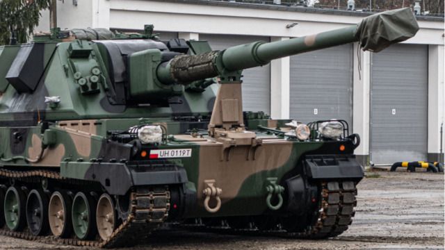 Україна отримає від Польщі самохідні AHS Krab: характеристики гаубиць