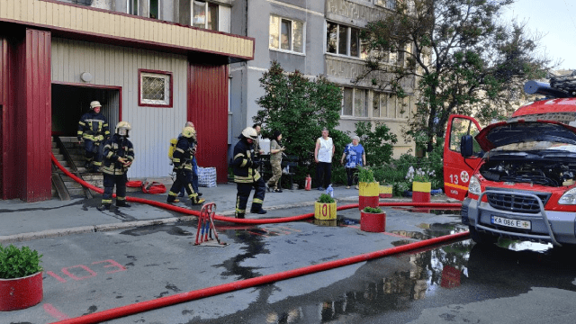 В Киеве мужчина хотел замаскировать убийство пожаром — погибли женщина и 4-летний ребенок