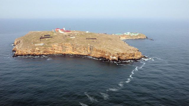 Супутники зафіксували на Зміїному нові ППО російських загарбників