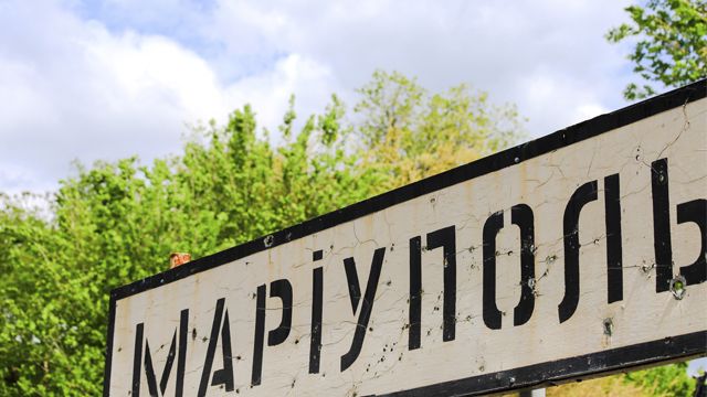 Под дулами автоматов и очень низкая явка: как в Мариуполе проходит псевдореферендум РФ