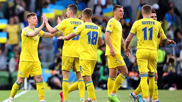 Збірна України з футболу