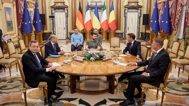 Україну чекають в ЄС: політолог пояснює важливість візиту Макрона, Шольца і Драґі