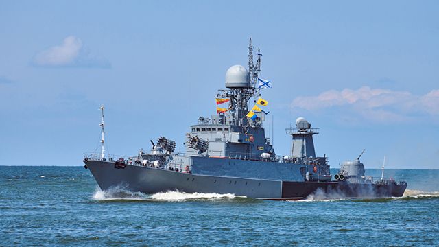 Россия держит в Черном море военные корабли с 16 крылатыми ракетами Калибр – Минобороны