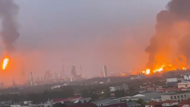 Пожежа у Шанхаї на нафтохімічному заводі: подробиці пожежі
