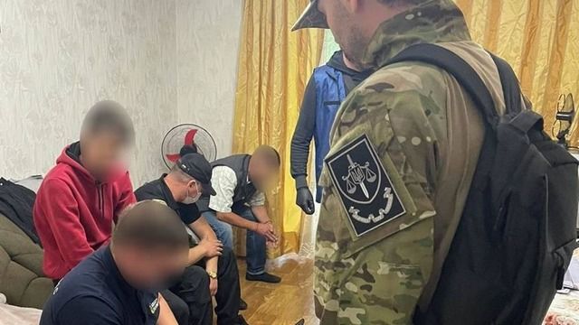 Замість допомоги ЄС – викрадення грошей з банківських карт: нова схема шахраїв