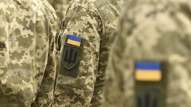 українські військові