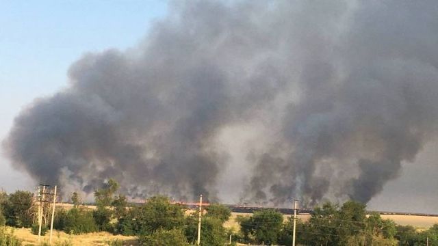 У Маріуполі підпалили поля з українським зерном, щоб його не викрали окупанти