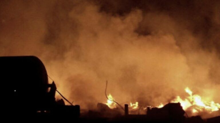 На Херсонщині росіяни влаштували димову завісу та підірвали свій потяг