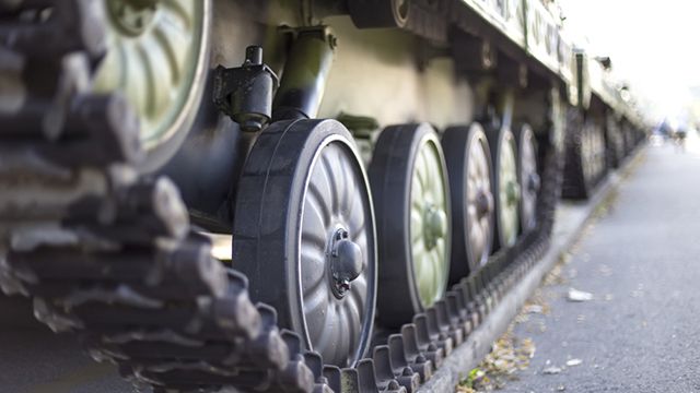Греция начала поставки Украине БМП-1 — Кулеба
