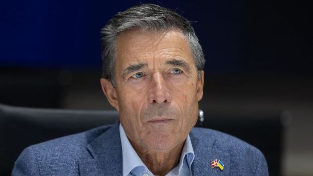 Украинцы могут победить Россию на поле боя, имея необходимые ресурсы – экс-генсек НАТО