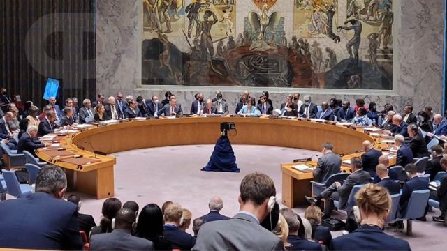 Кремль должен прибегнуть к дипломатии, чтобы начались мирные переговоры — Кулеба