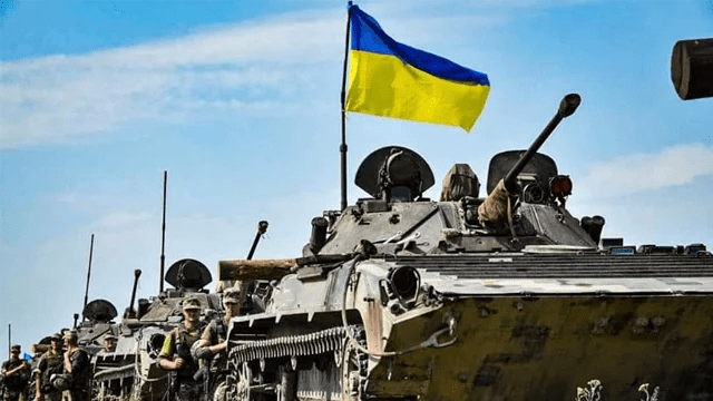 ВСУ огневым поражением помешали оккупантам перекинуть технику по Каховскому мосту — ОК Юг