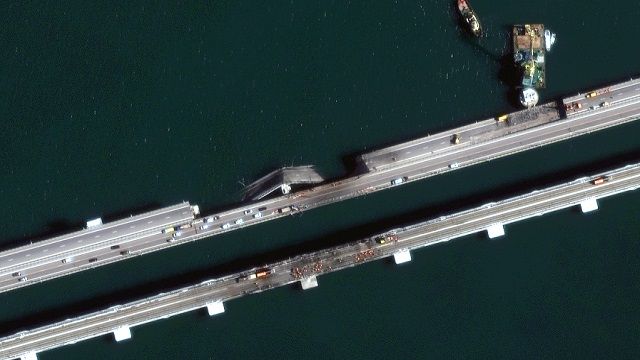 Спутник Maxar показал, как сейчас выглядит Крымский мост