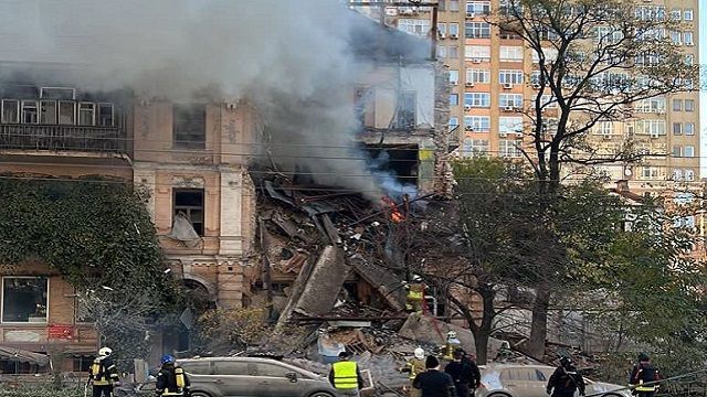 Атака дронов-камикадзе в Киеве 17 октября 2022 года — после атаки нашли первого погибшего