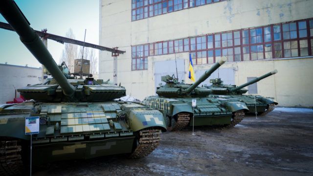 Модернізовані українські танки Т-64БВ та Т-64БМ2