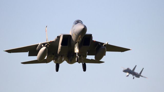 винищувач F15