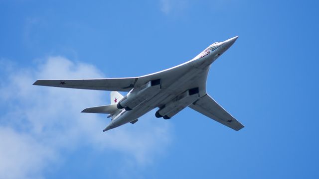 Ту-160
