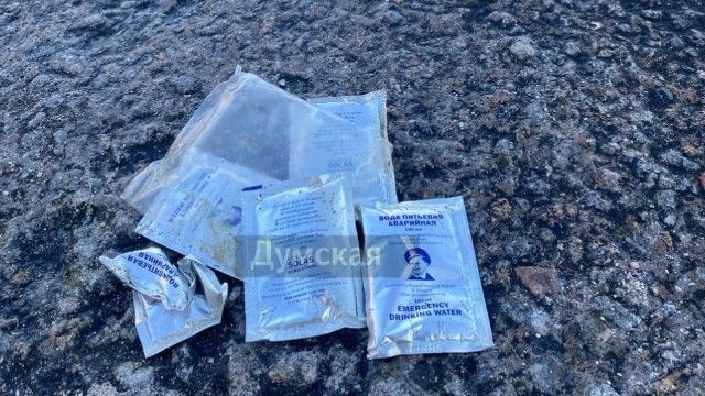 Пакет аварійної питної води на пляжі Одеси