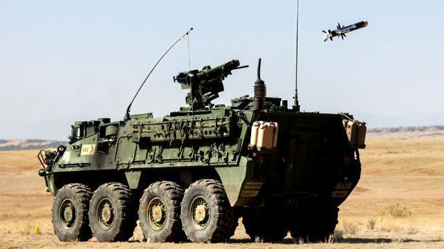 Пентагон может отправить в Украину боевые машины Stryker — Politico