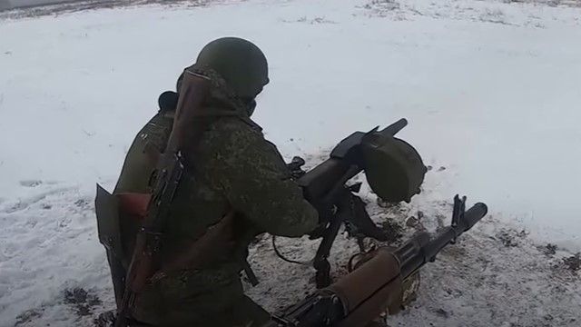 Они выдержали – не выдержал бетон: в Украине отмечается День защитников Донецкого аэропорта