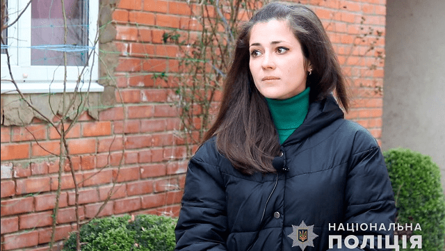 Увидела в комнате сына мужчину с ножом: в Полтаве жена полицейского дала отпор вору