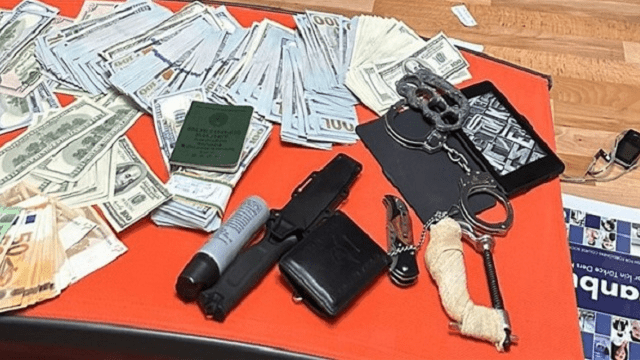 Зливав ворогу таємну інформацію: ДБР затримало підполковника СБУ