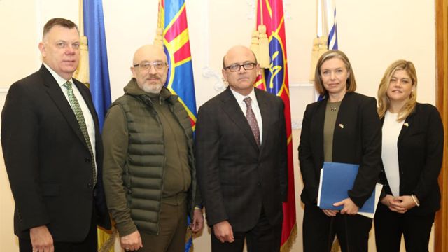 До Києва з перевіркою постачання військової допомоги Україні прибули інспектори з США