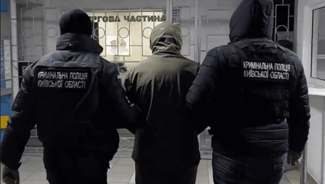 Кинувся та відкрив стрільбу: у Білій Церкві чоловік напав на дітей та перехожого