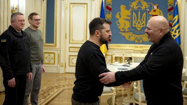 Возвращение похищенных РФ детей и погибшие в оккупации: Зеленский встретился с прокурором МУС
