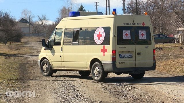 Трасса на выезд из Авдеевки — это "дорога смерти", но эвакуация продолжается — ГВА